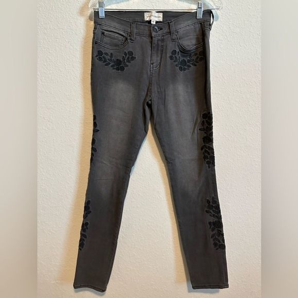 Band‎ of Gypsies Lola Ember Floral Embroidered Skinny Jeans Gothic Western vibes - Picture 1 of 6
